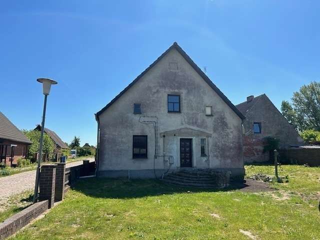 Einfamilienhaus Hohenmocker - 5 Zimmer, 110 m&sup2;, 160.000&euro; | Angebot:25448769