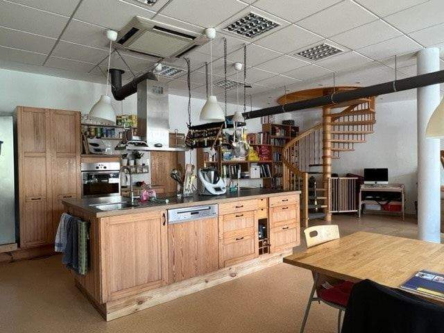 Einfamilienhaus Burg Stargard - 1 Zimmer, 320 m&sup2;, 399.000&euro; | Angebot:25747571