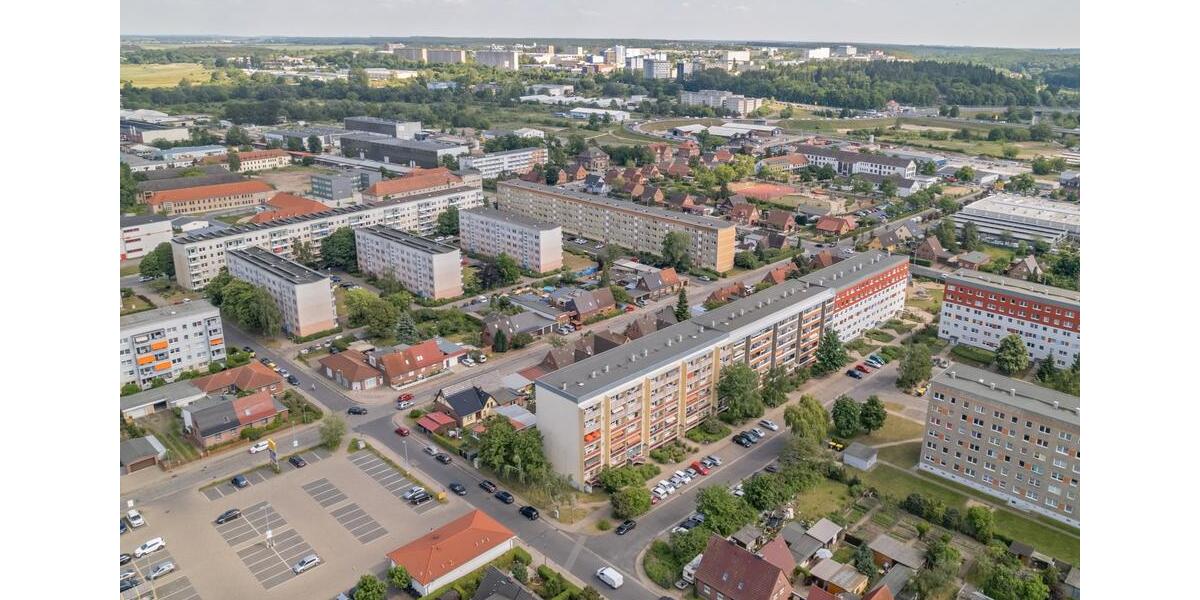 Etagenwohnung Neubrandenburg Datzeberg - 3 Zimmer, 63 m&sup2;, 339&euro; | Angebot:25988894