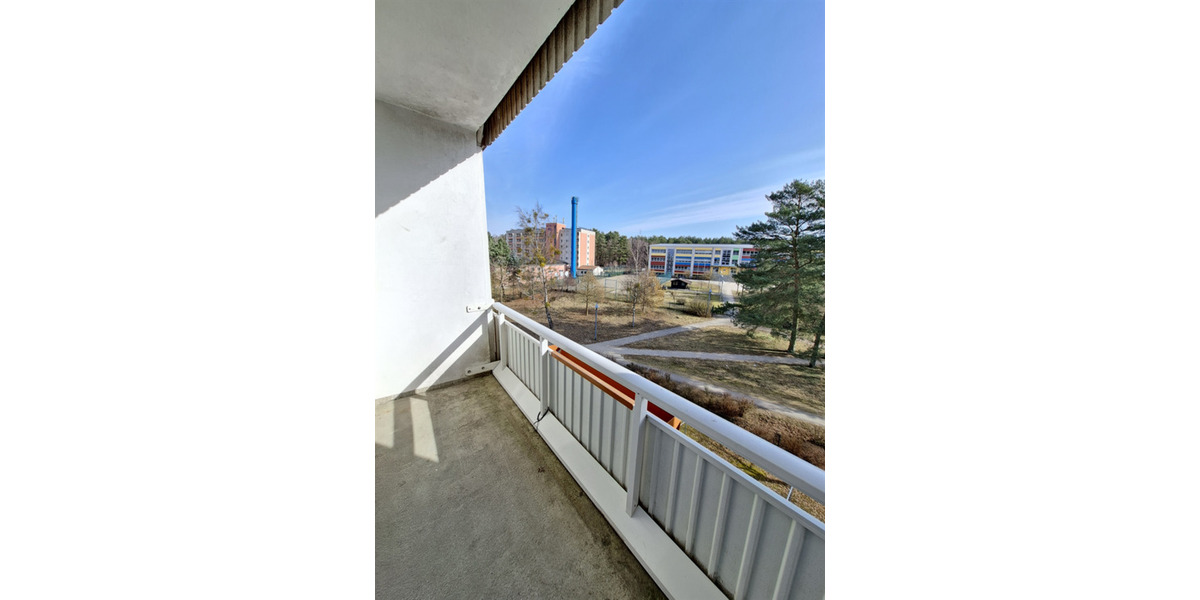 Etagenwohnung Neustrelitz - 1 Zimmer, 27 m&sup2;, 192&euro; | Angebot:25431917