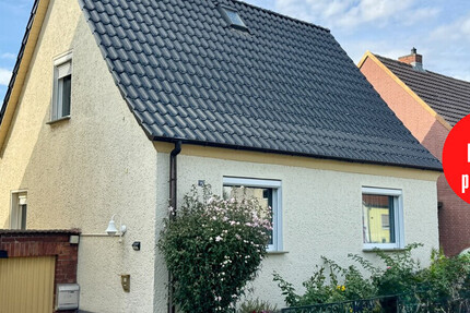 HORN IMMOBILIEN ++ Neubrandenburg, Am Blumenborn, Haus mit Einliegerwohnung in guter Lage - Haus Neubrandenburg / Südstadt Südstadt | Angebot:27474052