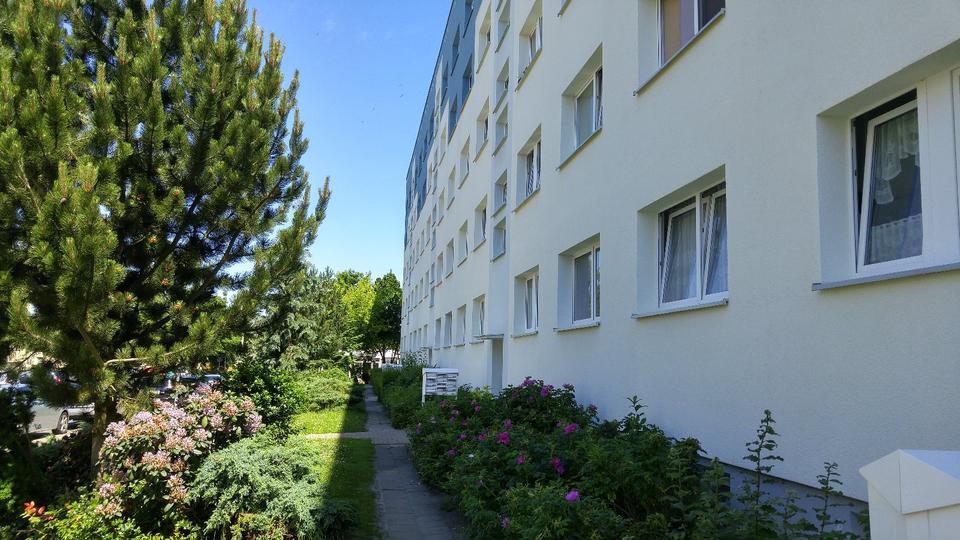 Etagenwohnung Neubrandenburg Carlshöhe - 3 Zimmer, 66 m&sup2;, 370&euro; | Angebot:25918371