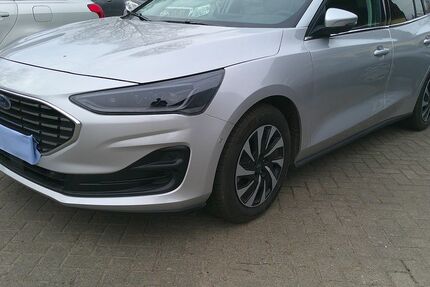 Ford Focus 2.500 km 32.900 &euro; Neddemin 17039