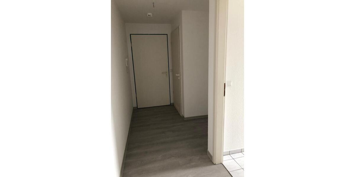 Etagenwohnung Neubrandenburg - 1 Zimmer, 41 m&sup2;, 321&euro; | Angebot:23689928