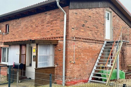 HORN IMMOBILIEN ++ Reihenendhaus mit Carport und Grundstück, ruhige Lage - Haus Jatzke Jatzke | Angebot:24862388