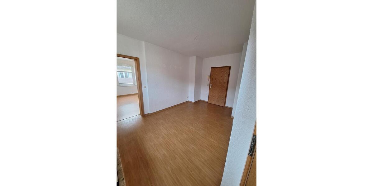 Etagenwohnung Altentreptow - 1 Zimmer, 60 m&sup2;, 330&euro; | Angebot:23817828