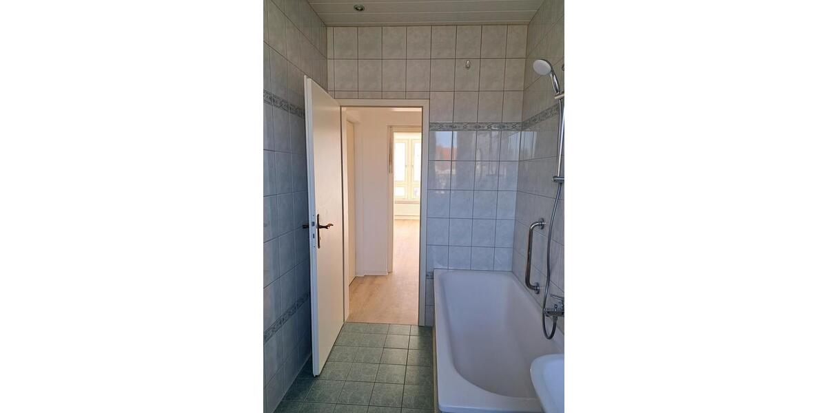 Etagenwohnung Neubrandenburg - 3 Zimmer, 58 m&sup2;, 550&euro; | Angebot:25099514