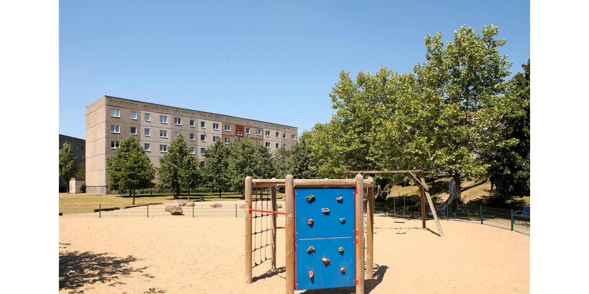 Etagenwohnung Neubrandenburg Datzeberg - 4 Zimmer, 75 m&sup2;, 319&euro; | Angebot:25977052