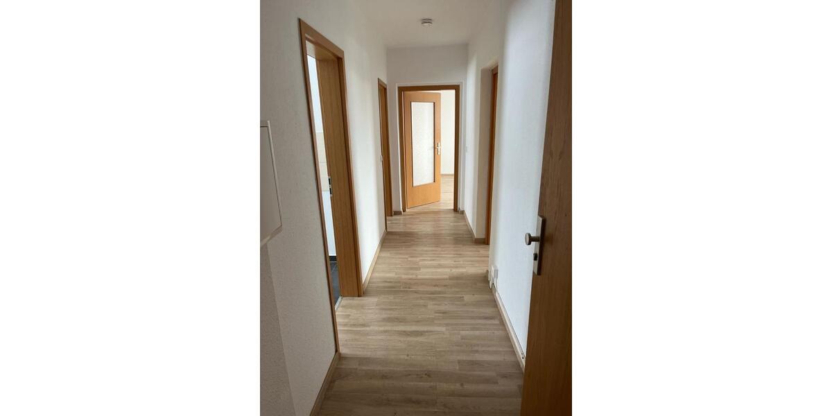 Etagenwohnung Rosenow - 3 Zimmer, 62 m&sup2;, 345&euro; | Angebot:20228991