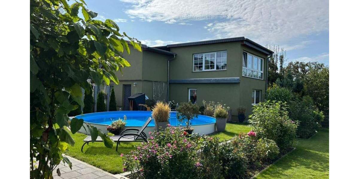 Einfamilienhaus Altentreptow - 7 Zimmer, 230 m&sup2;, 299.000&euro; | Angebot:25708811