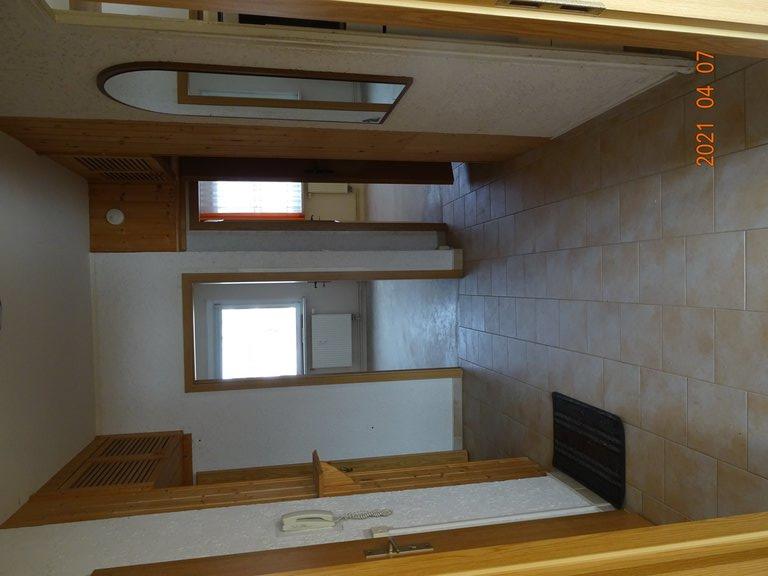 Etagenwohnung Neubrandenburg Carlshöhe - 4 Zimmer, 75 m&sup2;, 500&euro; | Angebot:26496687