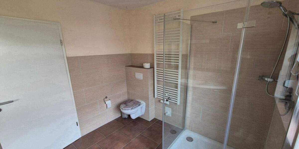 Einfamilienhaus Groß Nemerow - 6 Zimmer, 170 m&sup2;, 385.000&euro; | Angebot:26018242