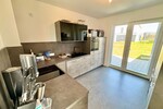 HORN IMMOBILIEN ++ Neuwertiges Einfamilienhaus in Neubrandenburg Obodritenstraße, EBK + Carport - Doppelhaushälfte Neubrandenburg | Angebot:26704800