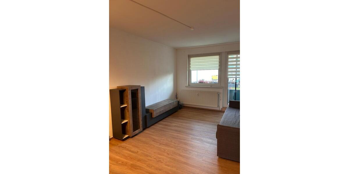 Etagenwohnung Burg Stargard - 3 Zimmer, 62 m&sup2;, 410&euro; | Angebot:25352157