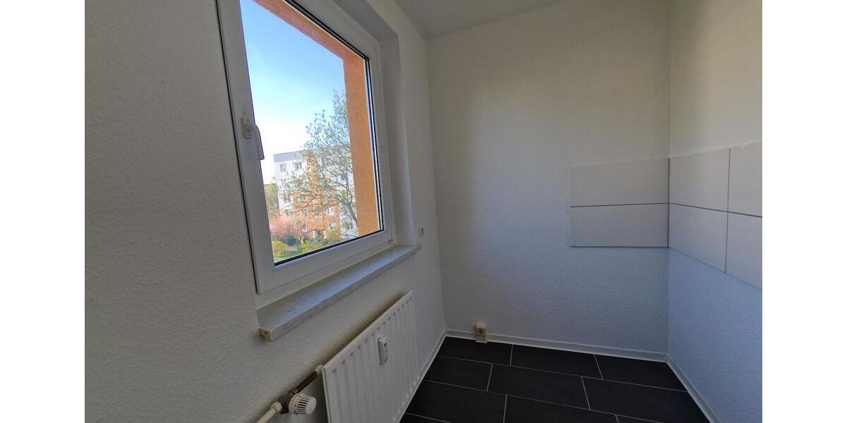 Etagenwohnung Neubrandenburg Carlshöhe - 1 Zimmer, 26 m&sup2;, 232&euro; | Angebot:26661626