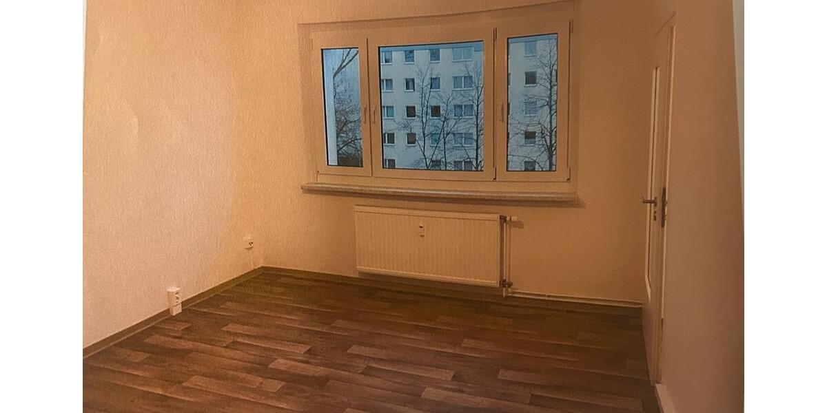 Etagenwohnung Neubrandenburg Carlshöhe - 2 Zimmer, 41 m&sup2;, 246&euro; | Angebot:26638606